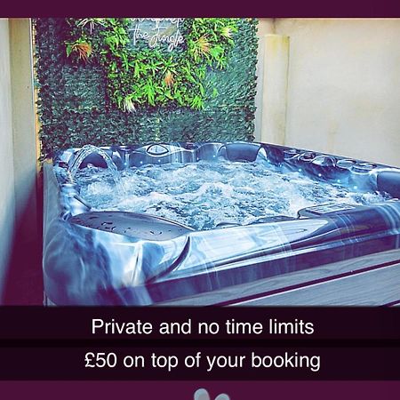 Esterville Apartments 1 And 2 Bedrooms Hot Tub Availability Belfast Eksteriør bilde