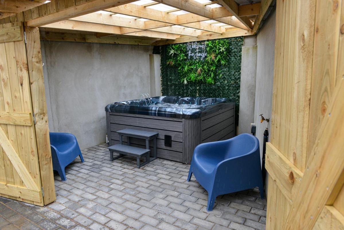 Esterville Apartments 1 And 2 Bedrooms Hot Tub Availability Belfast Eksteriør bilde