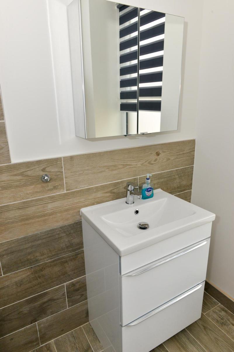 Esterville Apartments 1 And 2 Bedrooms Hot Tub Availability Belfast Eksteriør bilde
