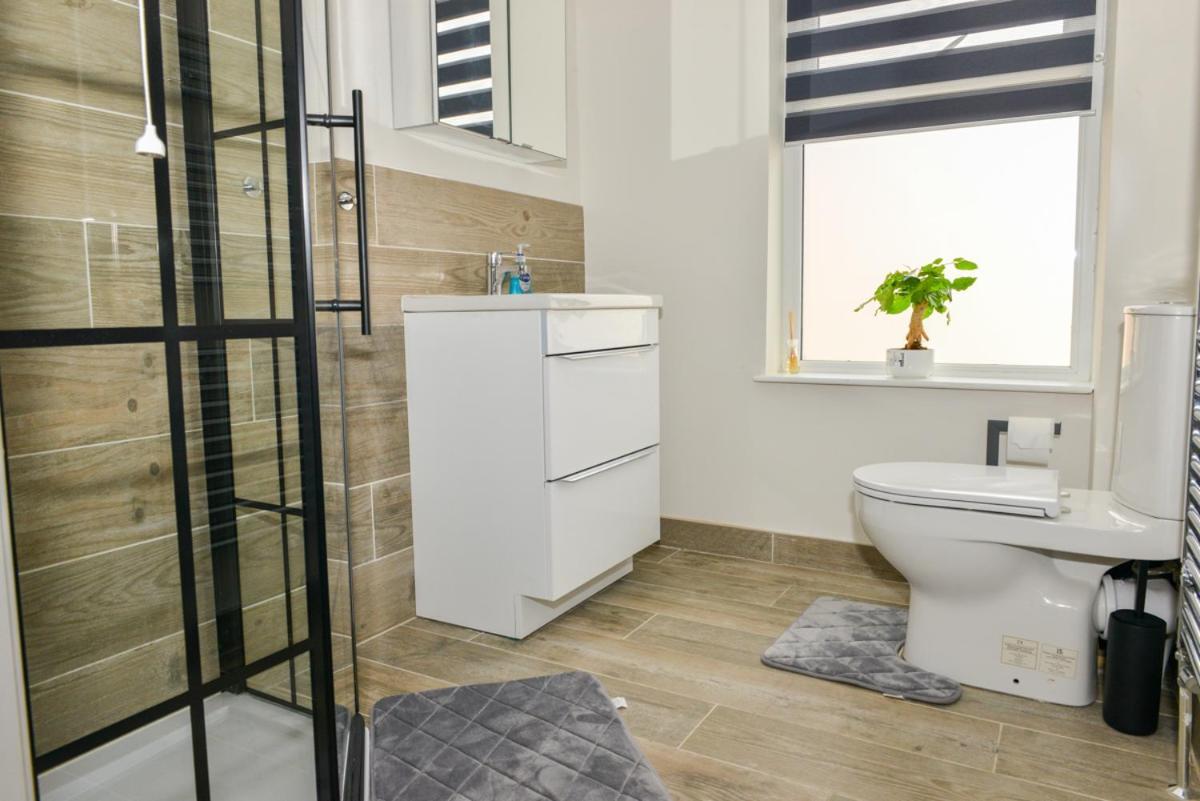 Esterville Apartments 1 And 2 Bedrooms Hot Tub Availability Belfast Eksteriør bilde