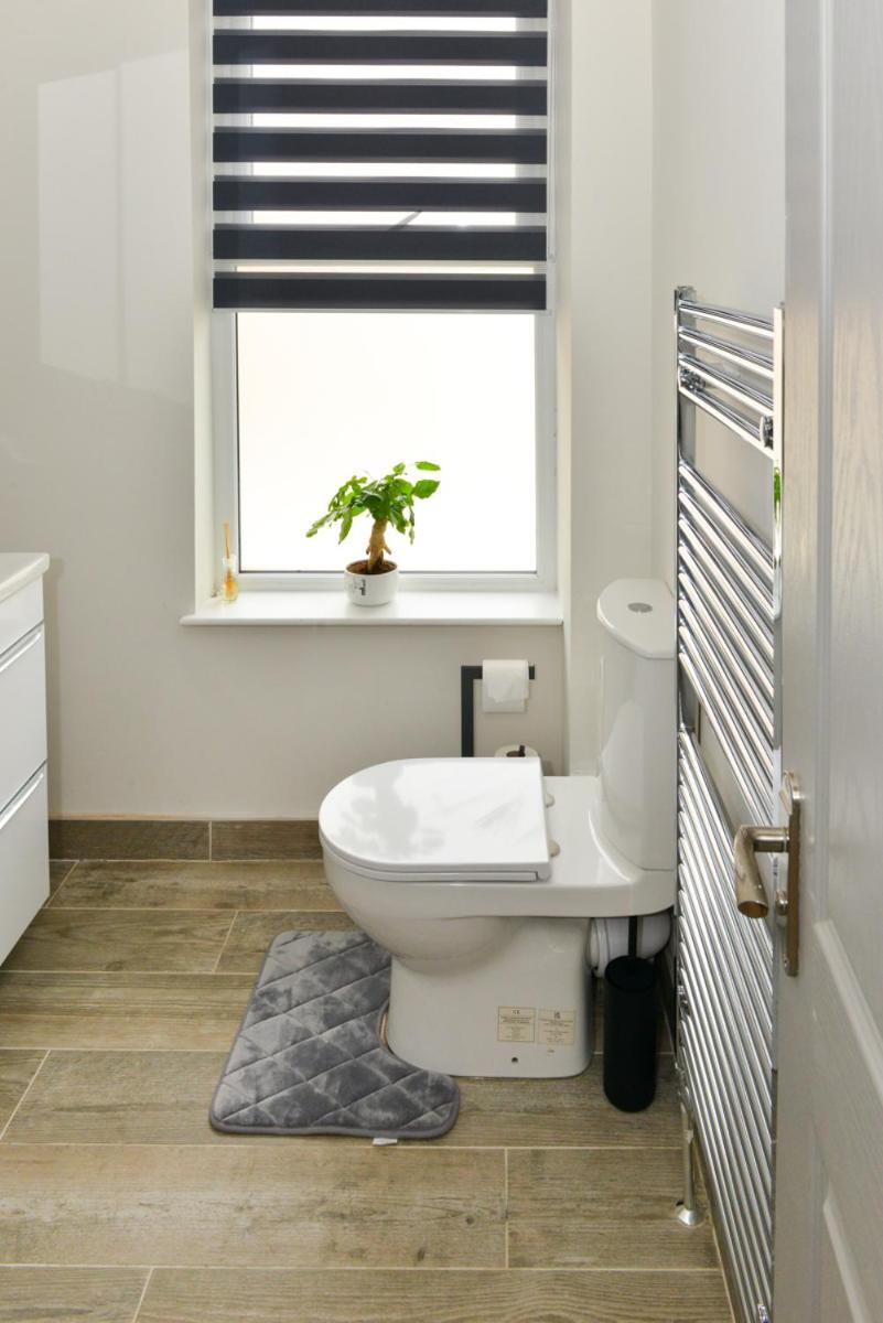 Esterville Apartments 1 And 2 Bedrooms Hot Tub Availability Belfast Eksteriør bilde