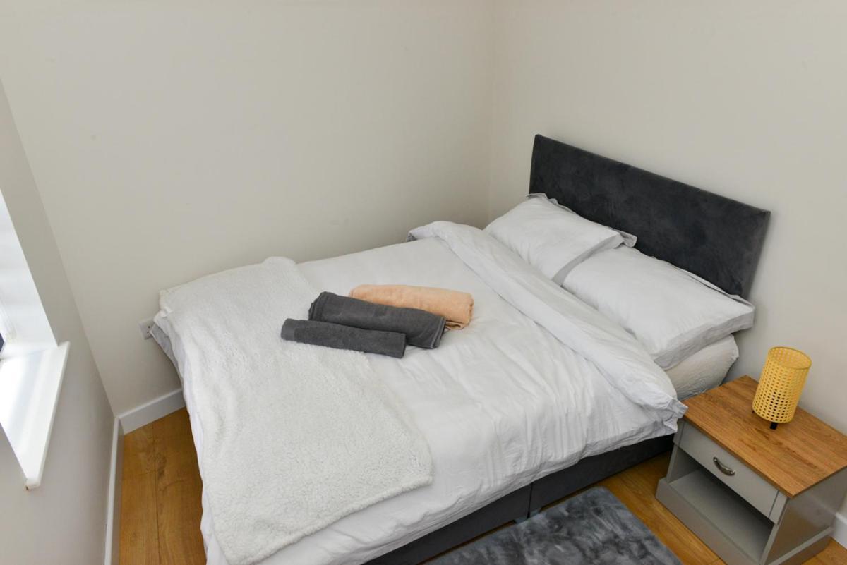 Esterville Apartments 1 And 2 Bedrooms Hot Tub Availability Belfast Eksteriør bilde