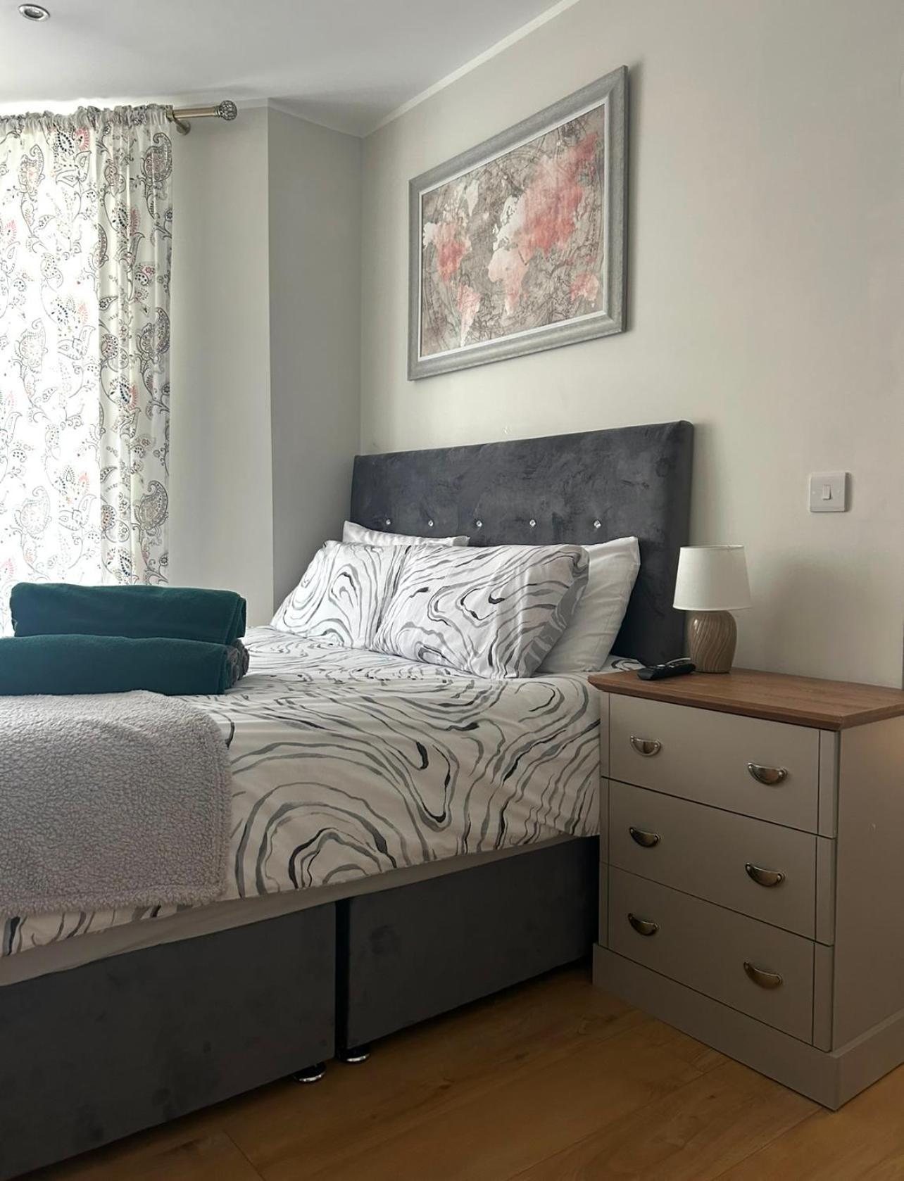 Esterville Apartments 1 And 2 Bedrooms Hot Tub Availability Belfast Eksteriør bilde